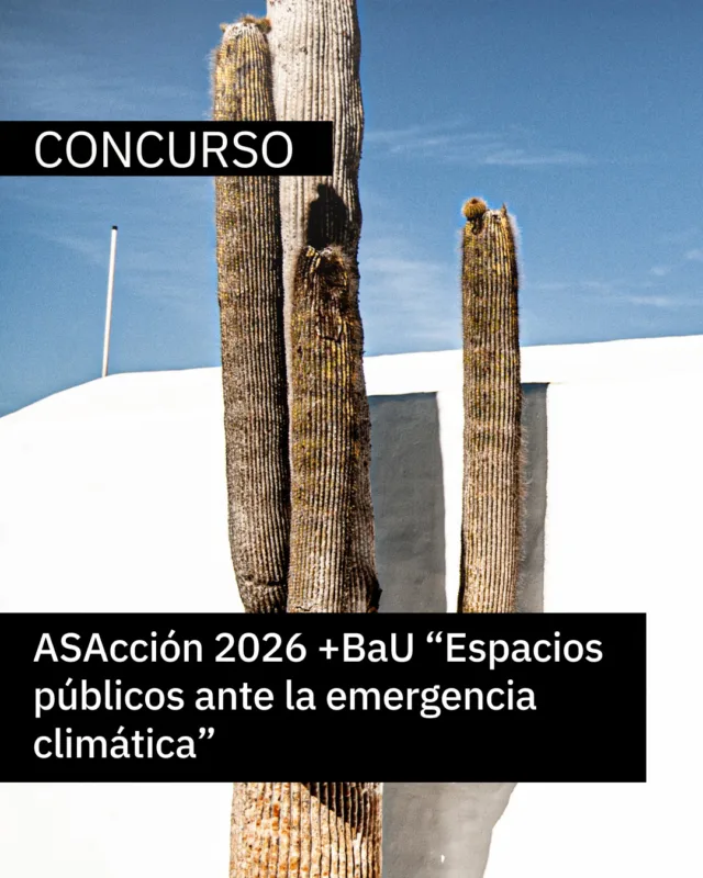 ASAcción 2026 +BaU “Más allá del business as usual: espacios públicos ante la emergencia climática”  Convocado ASAcción 2026, el concurso anual que reta a estudiantes de arquitectura y jóvenes arquitectos/as a explorar su creatividad y compromiso con la sostenibilidad.  Este año, bajo el lema +BAU, “Más allá del business as usual: espacios públicos ante la emergencia climática”, el concurso mantiene su formato innovador y dinámico dividido en dos fases:  Fase 1: ASAtón - LA IDEA  Fecha: 14 de febrero de 2026.  Duración: Una sola jornada para reaccionar al reto que se revelará ese mismo día.
Los participantes propondrán ideas esquemáticas para transformar un espacio urbano concreto, demostrando su habilidad para concebir soluciones sostenibles y globales en tiempo récord.
Premio: 200 € para cada uno de los 10 equipos seleccionados para la siguiente fase.
Fase 2: ASAcción - EL DESARROLLO  Los equipos finalistas tendrán un plazo de mes y medio para desarrollar sus propuestas con mayor profundidad.
Presentarán aspectos constructivos, energéticos y formales de sus proyectos.
Premios:
- Primer premio: 2.000 €  - Segundo premio: 1.500 €  - Tercer premio: 1.000 €  Fechas clave  - Inscripción gratuita: Hasta el 12 de febrero de 2026.  - Fase 1 ASAtón : 14 de febrero de 2026.  - Entrega de Fase 2 ASAcción: 15 de abril de 2026.  - Entrega de premios: Mayo de 2026 (coincidiendo con la asamblea de ASA).  Se puede acceder a las bases del concurso en el siguiente enlace:  https://drive.google.com/file/d/1ppI-1JCkITVMEUof37TTS1DZbIidWboX/view?usp=sharing